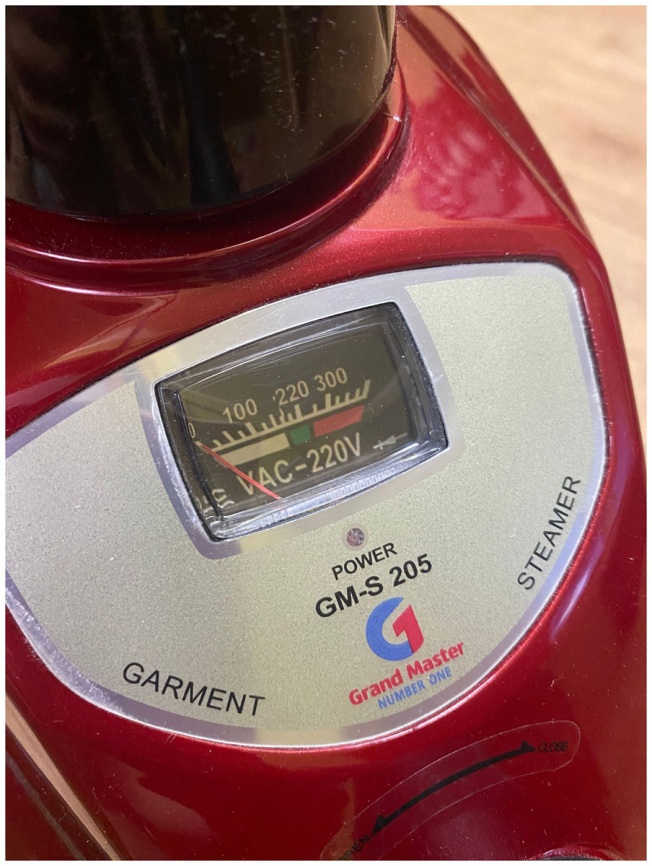 Отпариватель для одежды Grand Master GM-S 205 Professional красный фото 6
